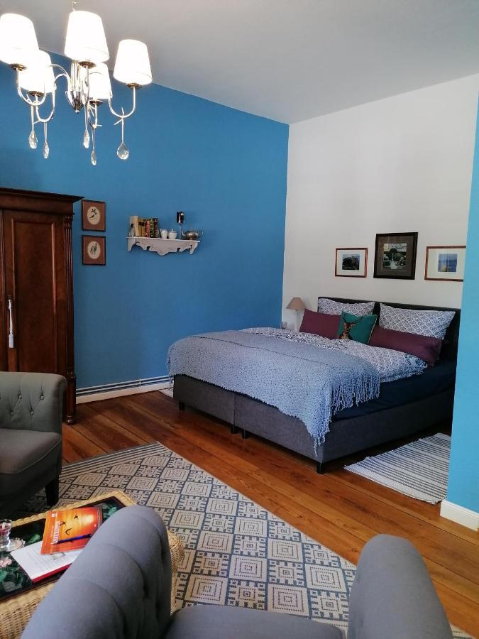Bed&Breakfast Wagner "Im Alten Pfarrhaus" ノイルピーン エクステリア 写真