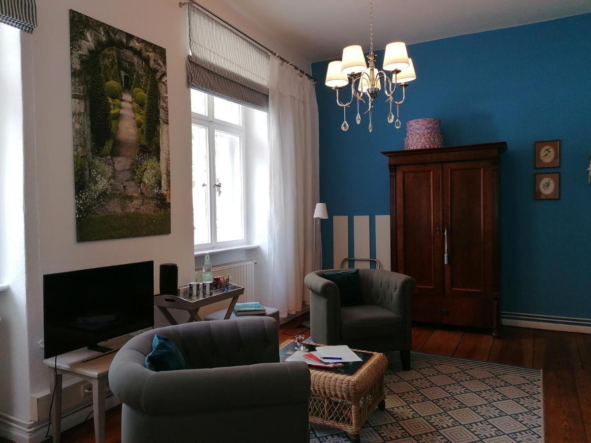 Bed&Breakfast Wagner "Im Alten Pfarrhaus" ノイルピーン エクステリア 写真