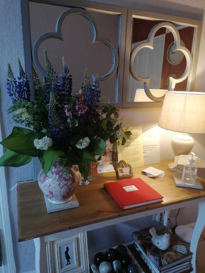 Bed&Breakfast Wagner "Im Alten Pfarrhaus" ノイルピーン エクステリア 写真
