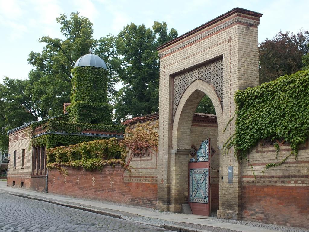 Bed&Breakfast Wagner "Im Alten Pfarrhaus" ノイルピーン エクステリア 写真